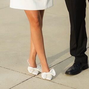 Lulus white bow heel